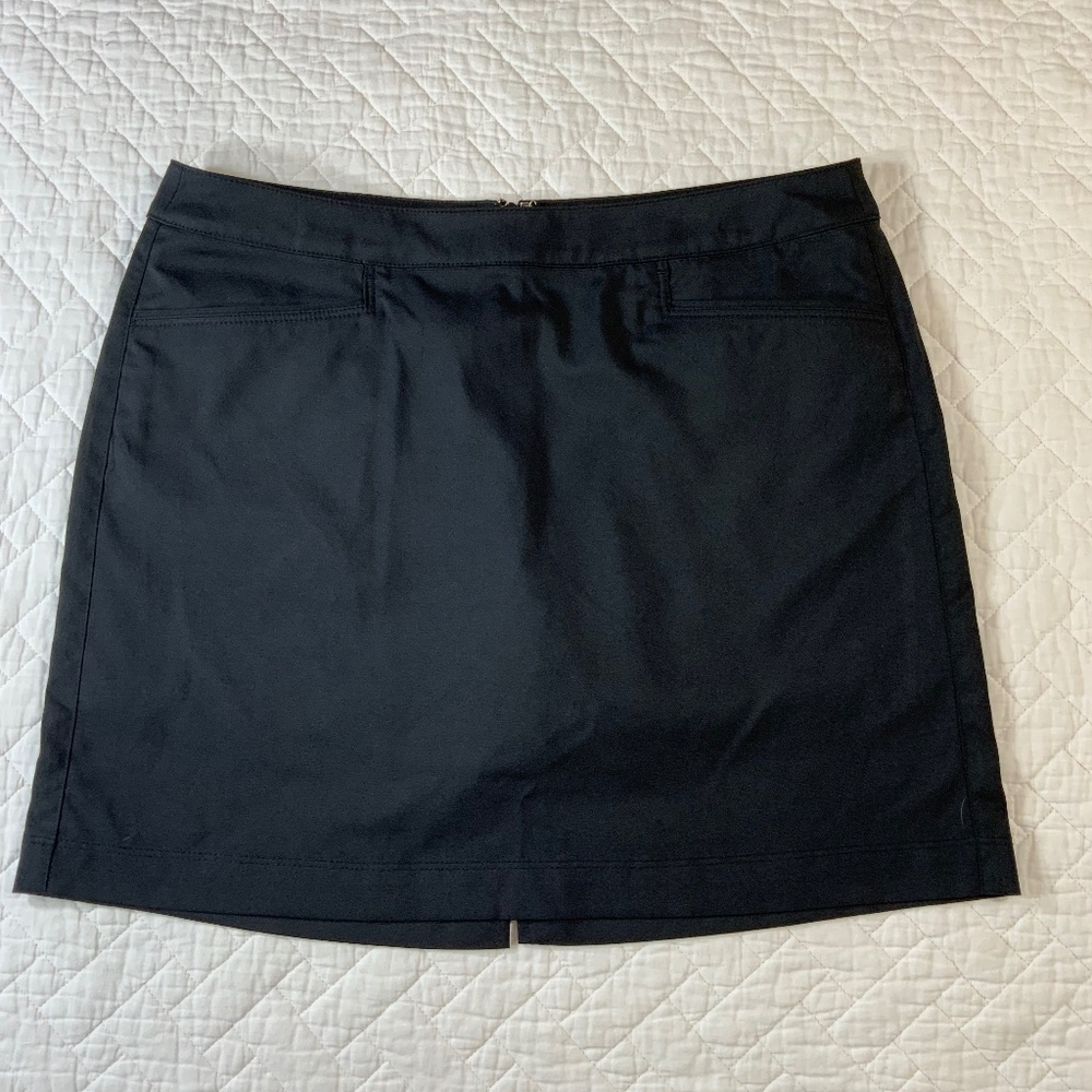 PGA TOUR Women's Black Golf Skort – Size 10 – Motionflux 360 – (F31)